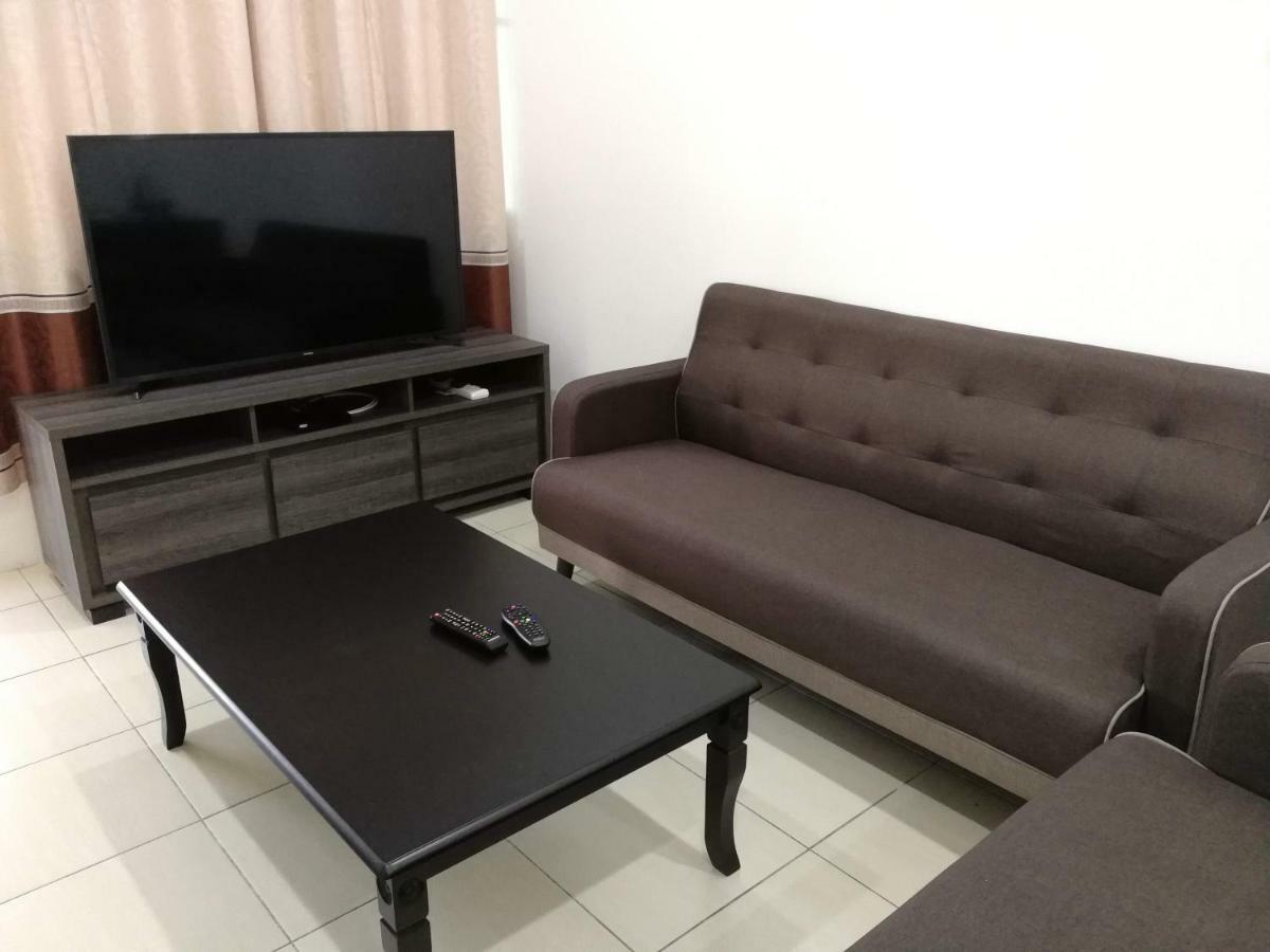 Address No 915, Lorong Uni Central 13, Taman Uni Central, Kuching Samarahan Expressway Exterior foto